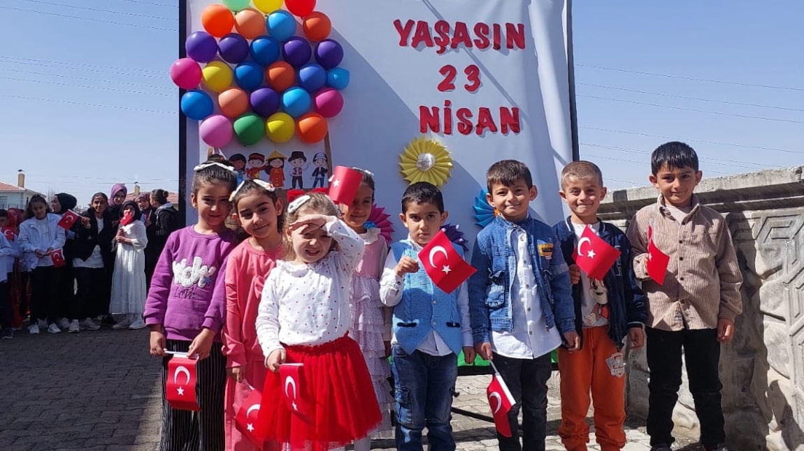 23Nisan Ulusal Egemenlik ve Çocuk Bayramı 